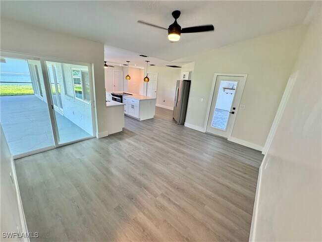 Foto del edificio - 145 SW 28th Terrace