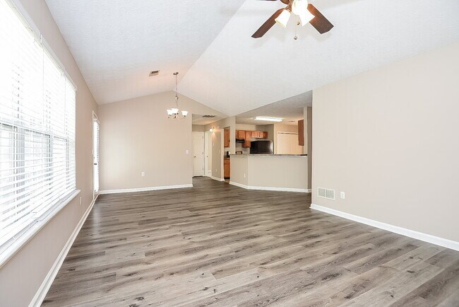 Foto del edificio - 4878 Noah Ridge