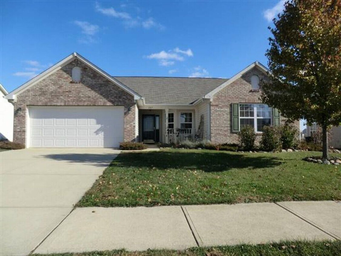227 School House Dr, Greenfield, IN 46140 House Rental in Greenfield