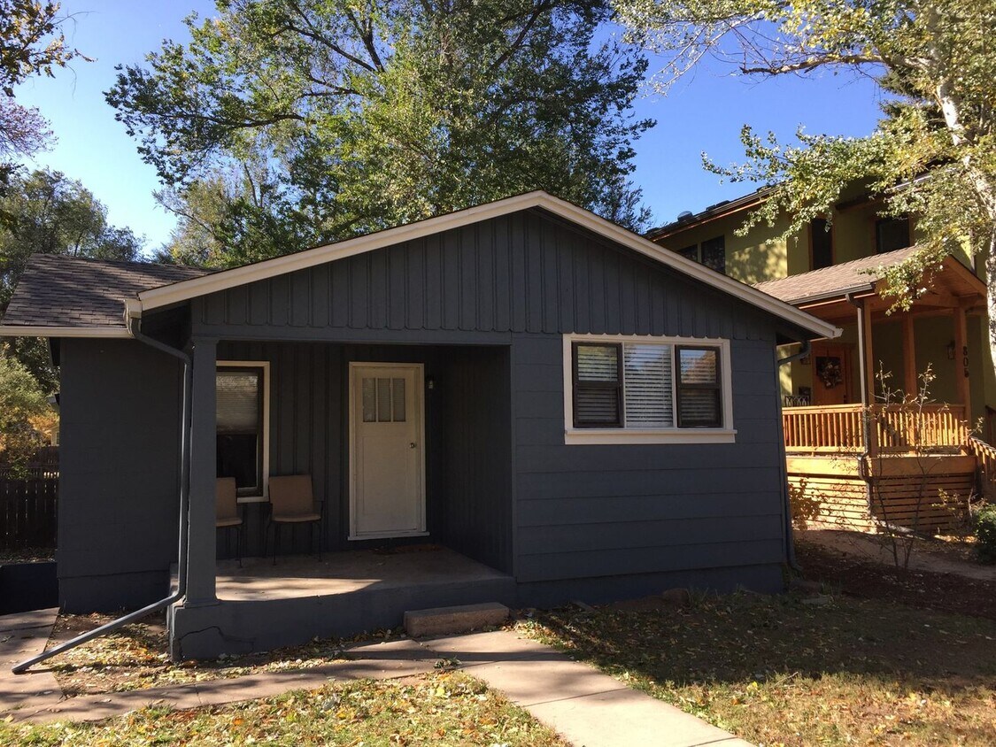 Primary Photo - CHARMING 3 BED/2 BATH HOME IN OLD TOWN