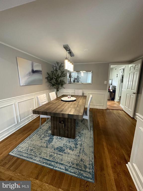Foto del edificio - 9222 Bailey Ln