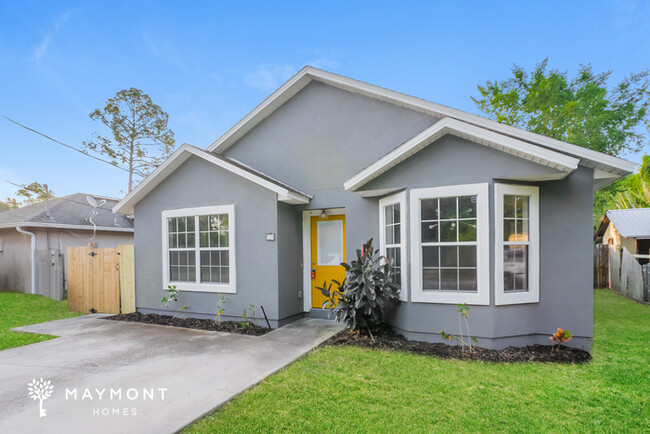 Building Photo - Amazing 3 Bedroom Home in St Augustine, FL!