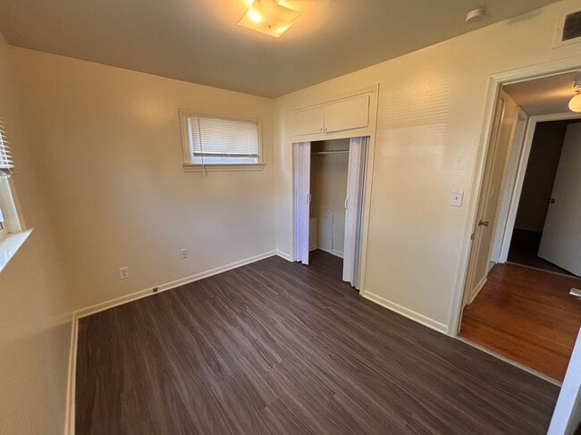 Building Photo - 14824 Myola Ave