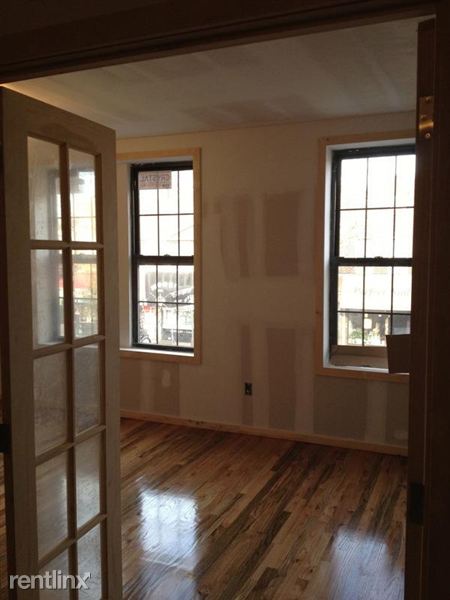 Building Photo - 3610 Ditmars Blvd
