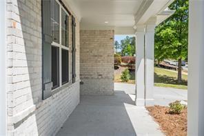 Foto del edificio - 382 Riverwood Dr