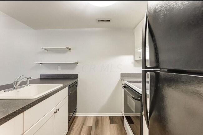 Foto del edificio - 1060 Merrimar Cir S