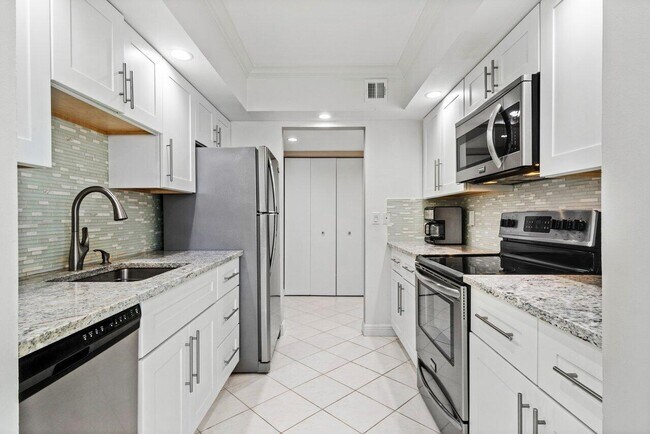 Foto del edificio - 5440 N Ocean Dr