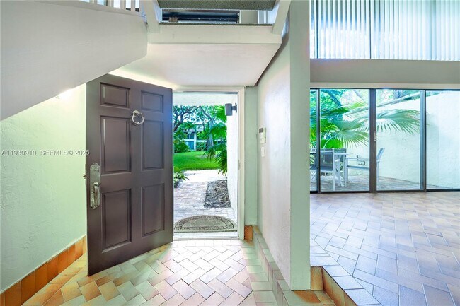 Foto del edificio - 19212 NE 25th Ave