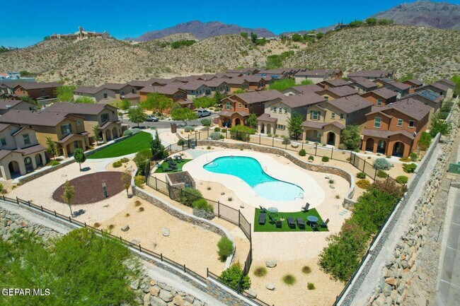 Foto del edificio - 6692 Boulder Canyon Ln