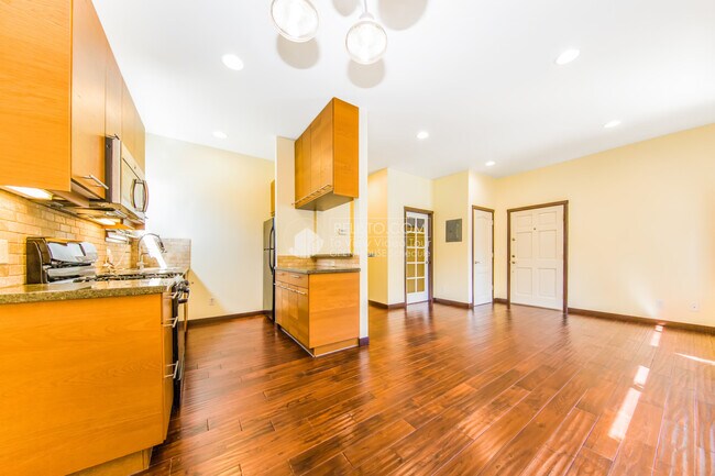 Foto del edificio - 546 30th St