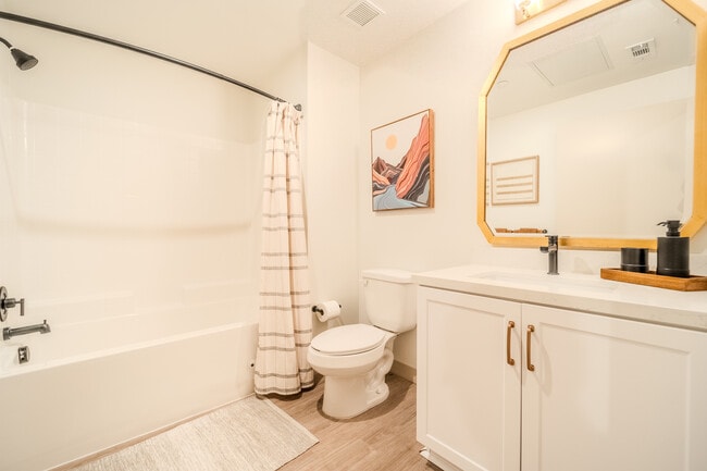 Building Photo - Bolsa Row Apartments