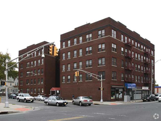 Building Photo - 272 Gregory Ave