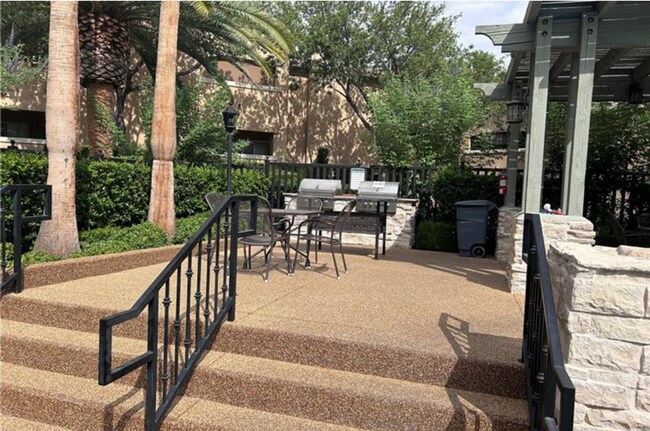 Foto del edificio - 1613 Cardinal Bluff Dr