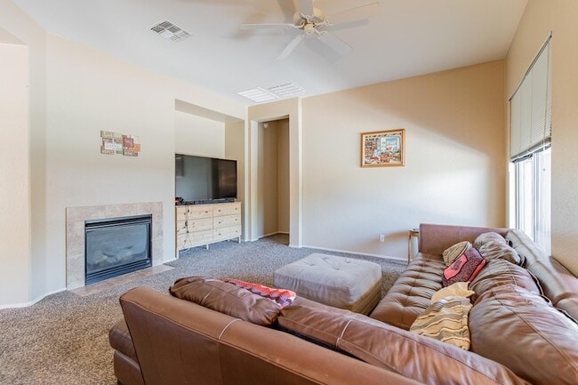 Foto del edificio - 35414 N 32nd Dr