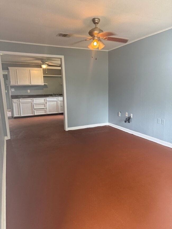 Building Photo - 4011 Myrtle St