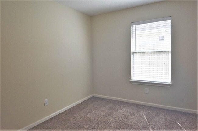 Building Photo - 8567 Chaletford Dr