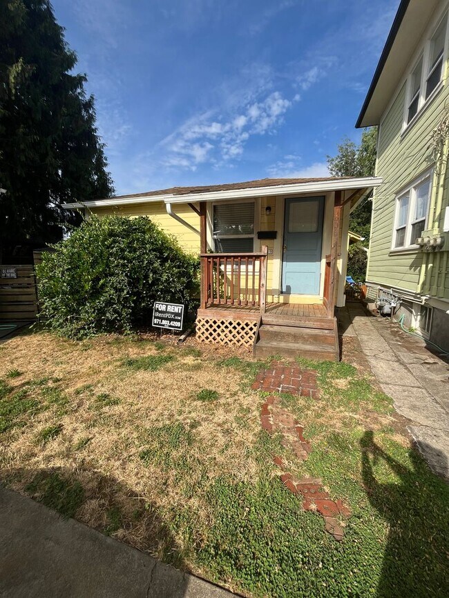 Foto del edificio - 3919-3925 SE 28th Pl