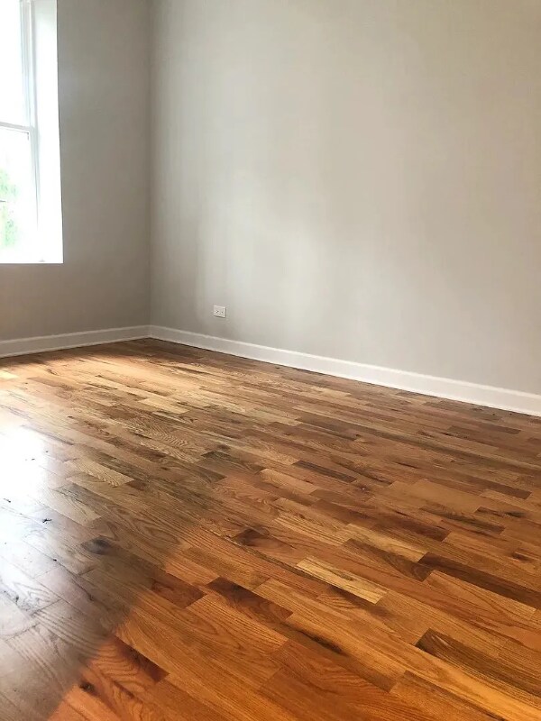 Foto del edificio - 6136 S Ingleside Ave