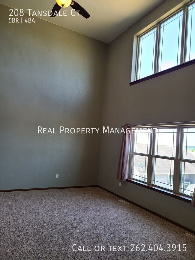 Building Photo - 208 Tansdale Ct
