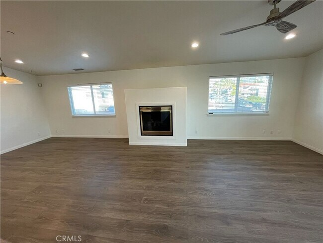 Foto del edificio - 138 W Canada