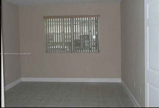 Foto del edificio - 160 SW 117th Terrace