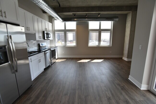 Foto del edificio - 3833 N Broadway
