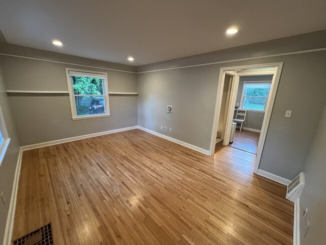 Foto del edificio - 7314 James Ave S