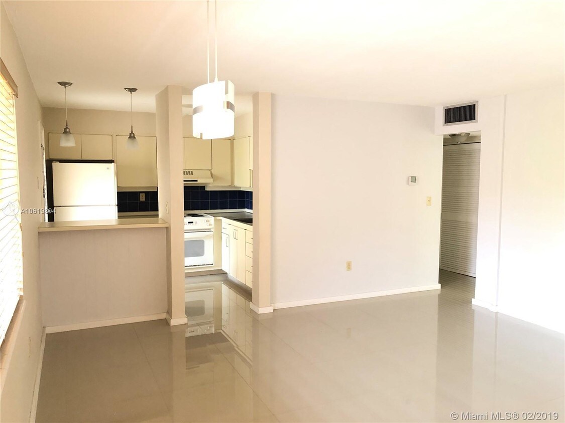 Foto principal - 7711 Miller Dr