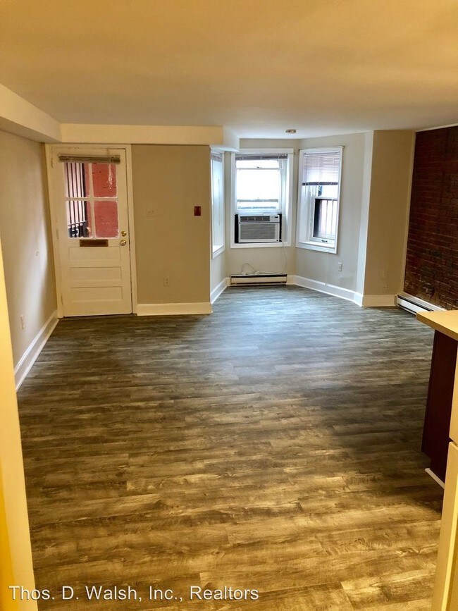 Foto del edificio - 122 5th St NE