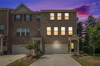 Building Photo - 3497 Hidden Valley Cir