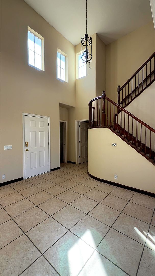 Building Photo - 3403 San Martin Ct