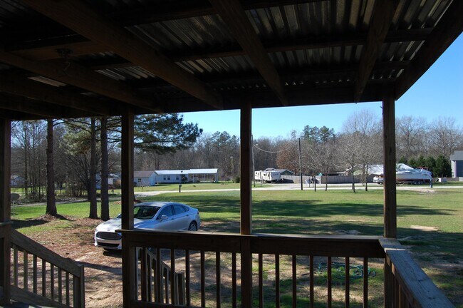 Foto del edificio - 1066 Natures Cove Rd