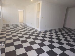 Building Photo - 2521 NW 13th Ave