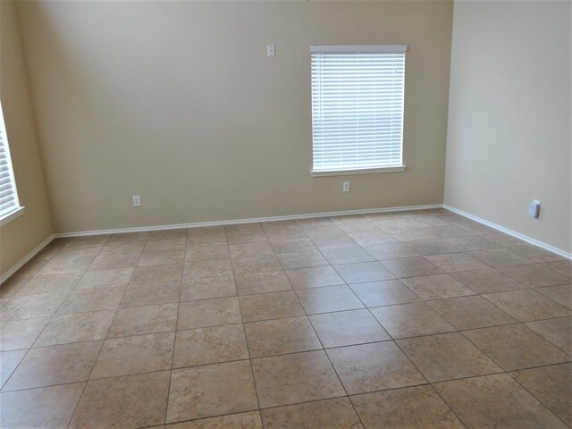 Foto del edificio - 17423 Heath Grove Ln