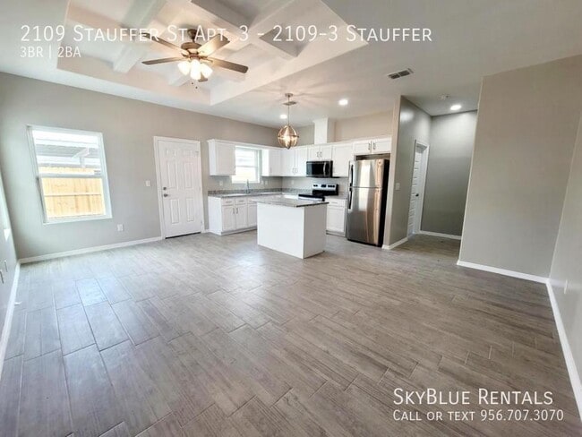 Building Photo - 2109 Stauffers St