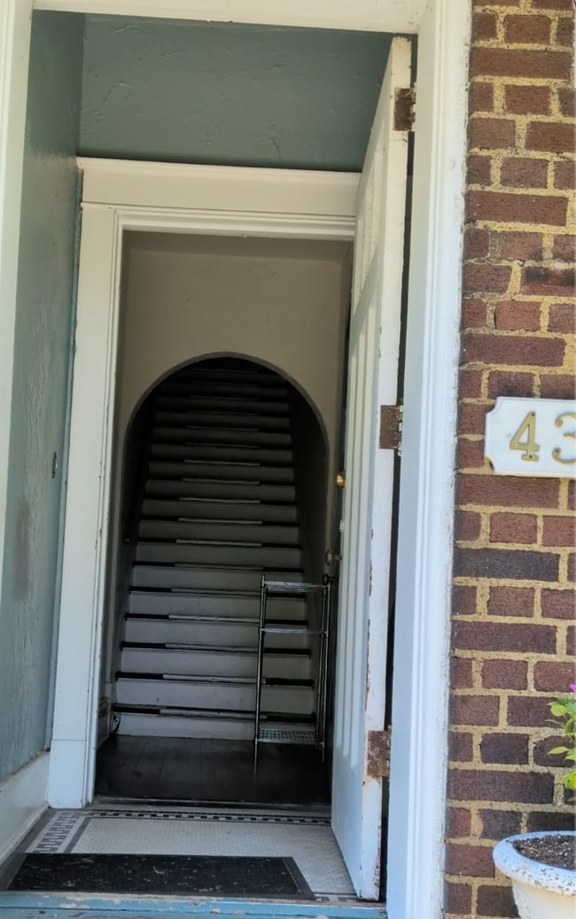 Steps Up to Second Floor - 4303 Andover Ter