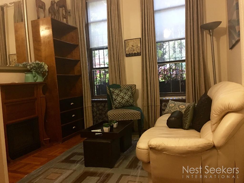 Primary Photo - 225 W 137th St