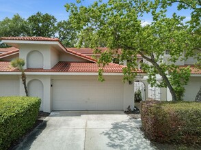 Building Photo - 7528 Fenwick Cove Ln