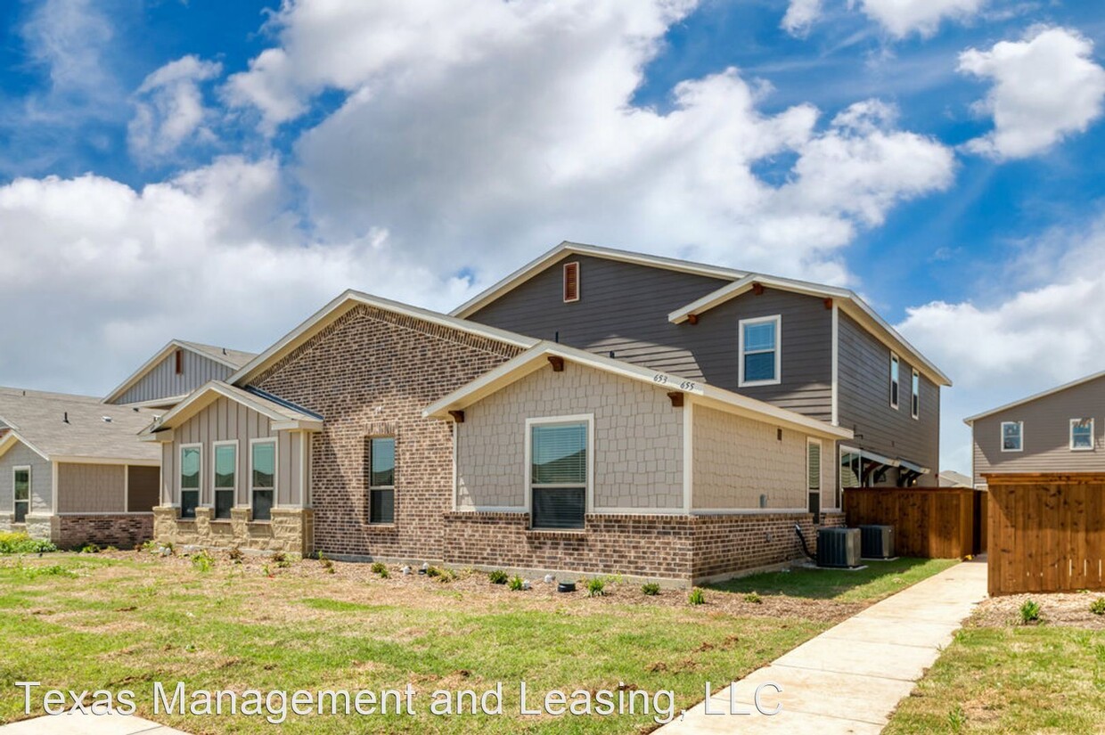 Foto principal - 2 br, 2 bath House - 655 Harvest Moon Drive