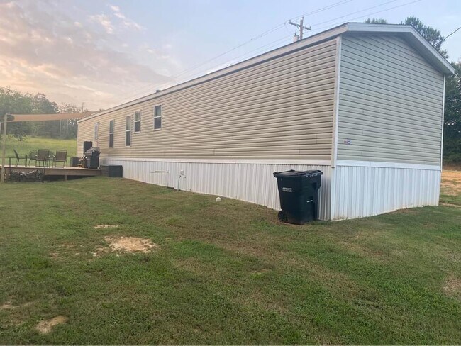 Building Photo - 2400 Old Sellers Rd