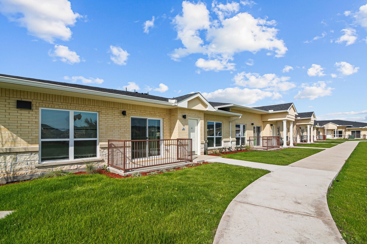 Primary Photo - Springwood at Aliana