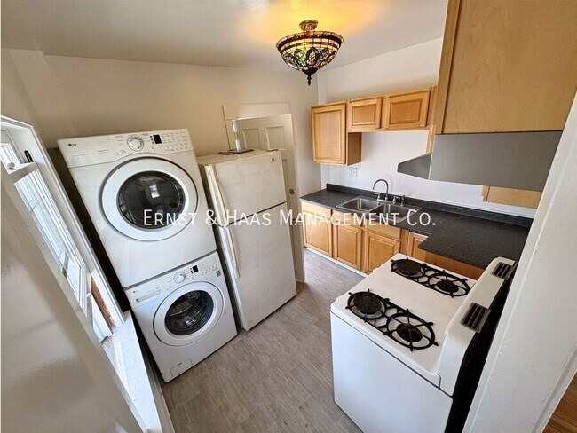Foto del edificio - 926 1/2 Newport Ave-