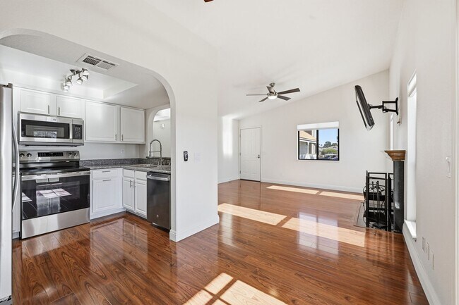 Building Photo - Status: Accepting Applications