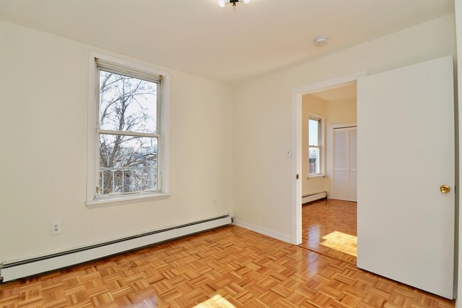 Foto del edificio - 318 5th St