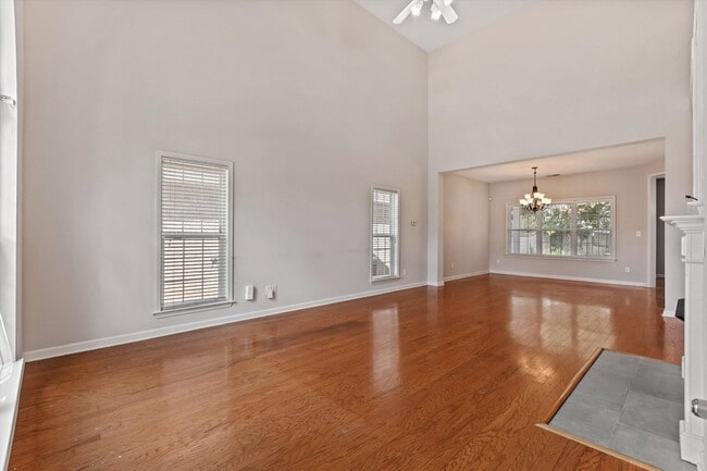 Foto del edificio - 10492 Ashfarm Way