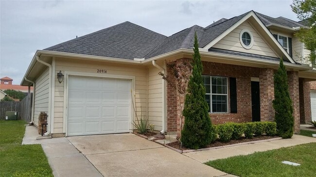 Building Photo - 20914 Sun Creek Dr