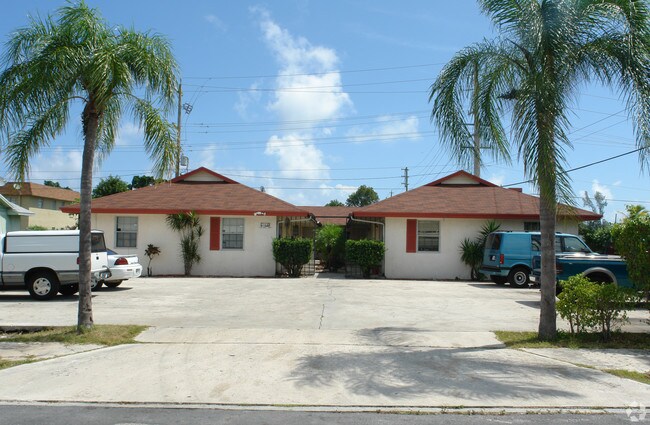 Primary Photo - Ridge Court