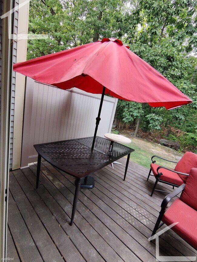 Foto del edificio - 2 br, 2.5 bath Townhome - 1301 Lagrange St
