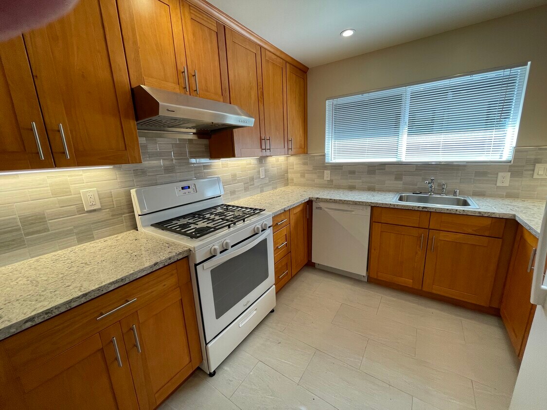 Foto principal - 210 Waverley St