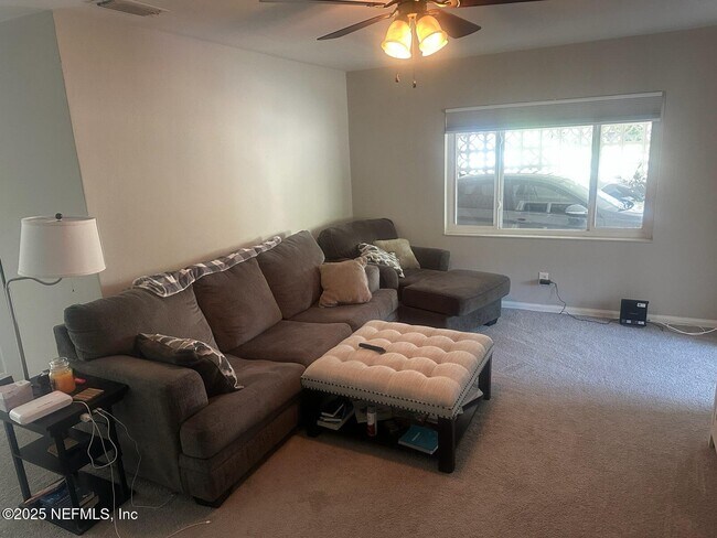 Building Photo - 5330 Oak Forest Dr
